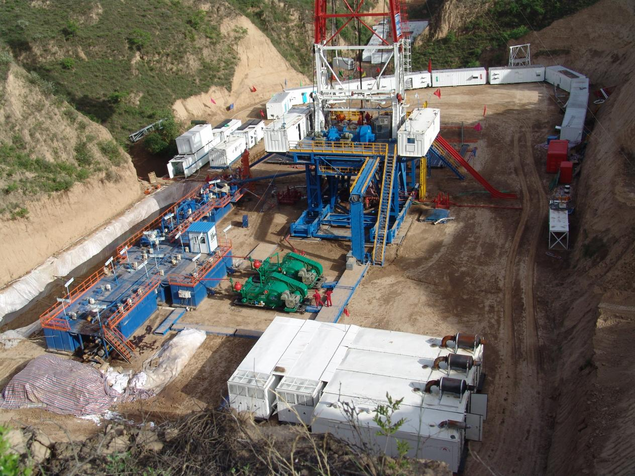 Maintaining drilling efficiency while managing complex drilling fluids and solids