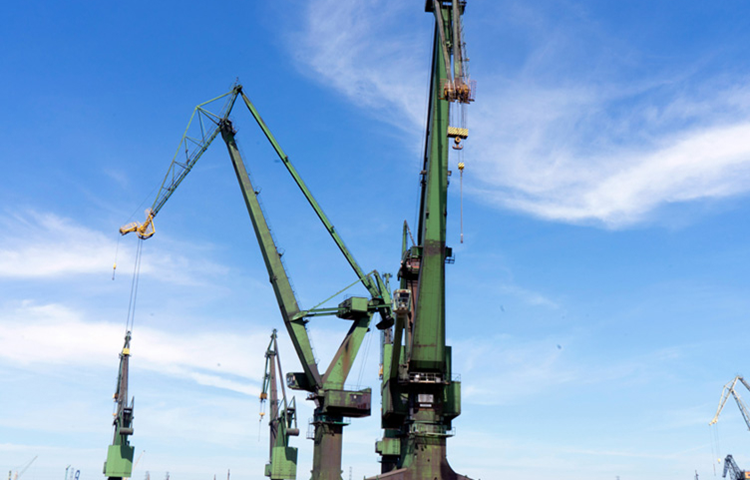 Oil & Gas Drilling (onshore & offshore)