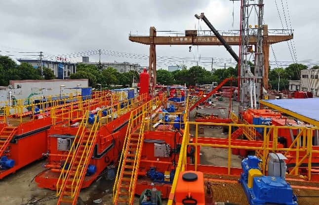 Two Sets of Trailer-Mounted XJ550Z Solids Control Systems Delivered to Oman